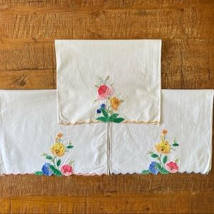 Vintage Floral Applique Guest Hand Towel/Table Napkin, Set of 3